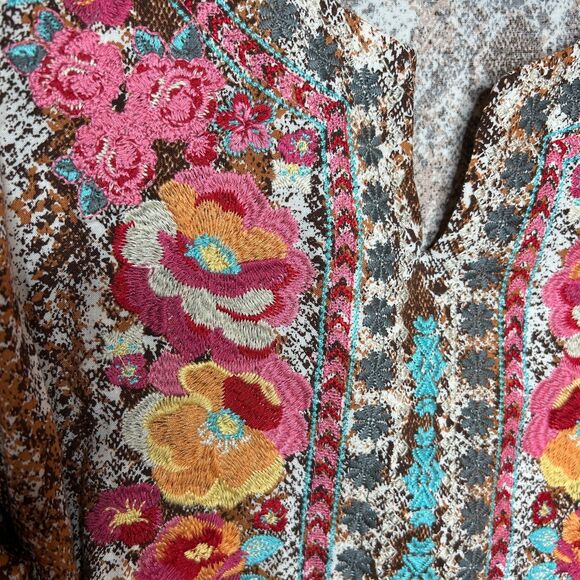 Savanna Jane Top Blouse Embroidered Snake Print Bell Sleeve Boho Size 1X - Picture 6 of 6